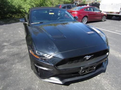 2022 Ford Mustang EcoBoost Premium