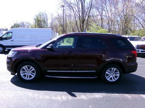 Burgundy Velvet Metallic Tinted Clearcoat 2019 Ford Explorer XLT