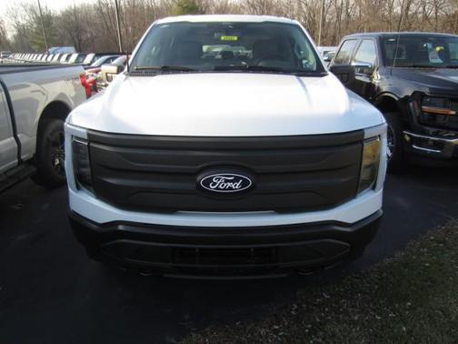 2024 Ford F-150 Lightning Pro
