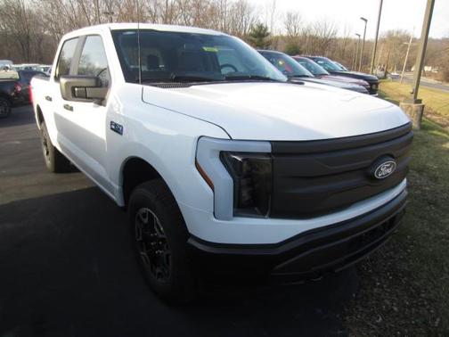 2024 Ford F-150 Lightning Pro