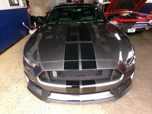 2020 Ford Shelby GT350 Base