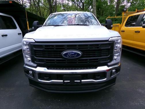 Oxford White 2026 Ford F-250 XL