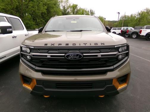 Marsh Gray 2026 Ford Expedition Tremor
