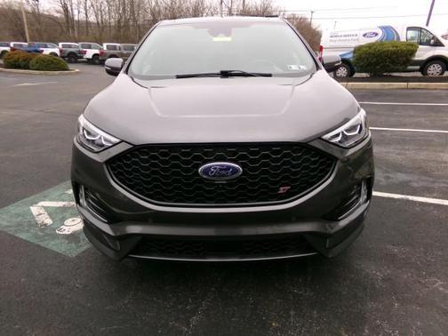 2020 Ford Edge ST