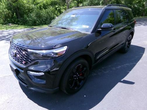 Agate Black Metallic 2024 Ford Explorer ST