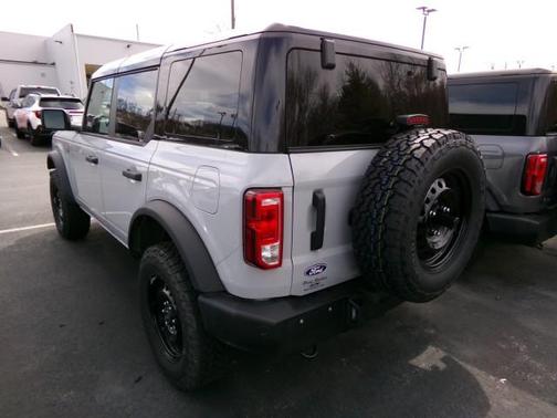 Avalanche Gray 2026 Ford Bronco Big Bend