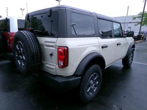 Desert Sand 2026 Ford Bronco Big Bend