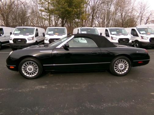 2005 Ford Thunderbird Deluxe