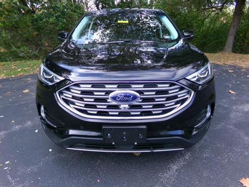Agate Black Metallic 2019 Ford Edge Titanium