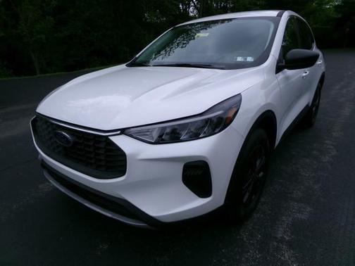 Star White Metallic Tri-Coat 2023 Ford Escape Active