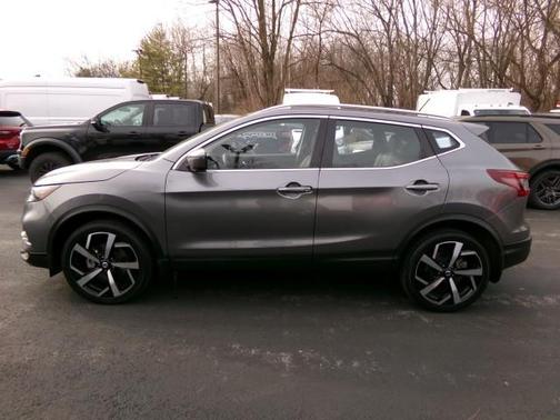 2022 Nissan Rogue Sport SL