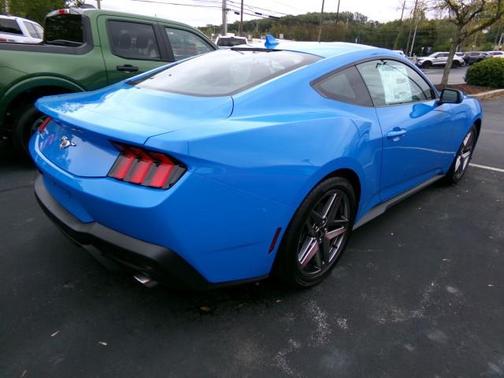 2025 Ford Mustang EcoBoost