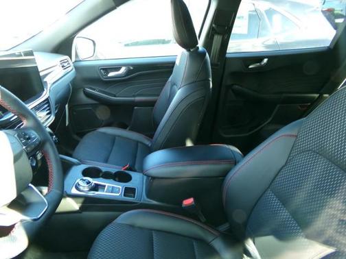 2026 Ford Escape ST-Line Elite