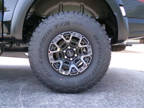 Agate Black Metallic 2026 Ford F-150 Raptor R
