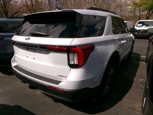 2026 Ford Explorer Active w/200A Pkg