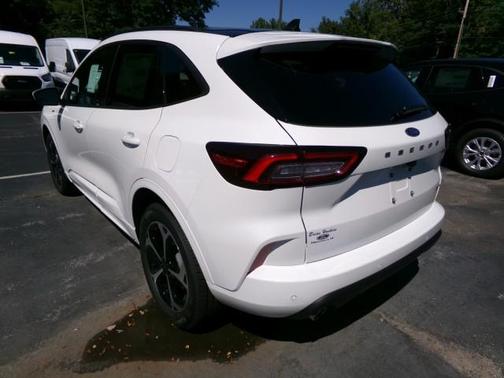 2025 Ford Escape ST-Line Elite