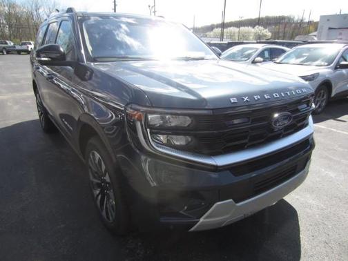 2025 Ford Expedition Platinum