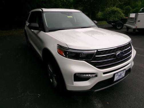WHITE 2023 Ford Explorer XLT