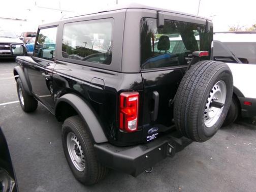 2025 Ford Bronco Base 2 Door 4x4