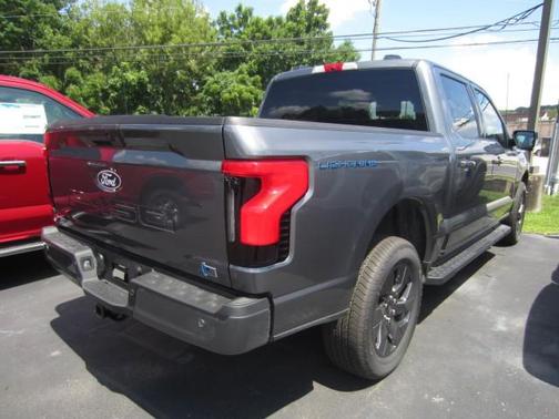 2025 Ford F-150 Lightning Flash
