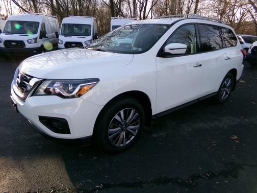 2019 Nissan Pathfinder S