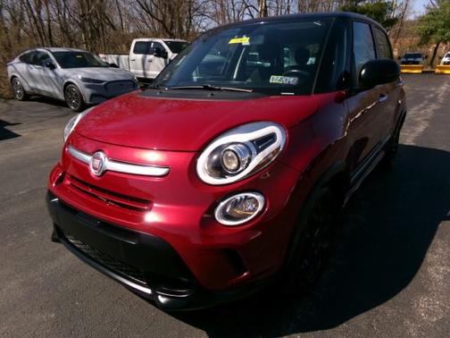 Rosso Perla (Deep Lava Red Pearl) 2015 FIAT 500L Urbana Trekking