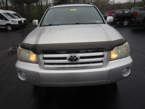 2004 Toyota Highlander Base