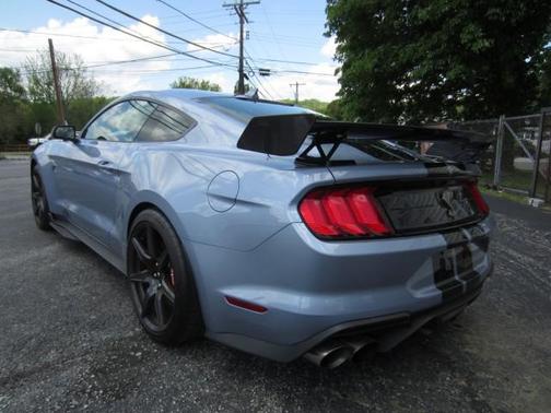 2022 Ford Shelby GT500 Base