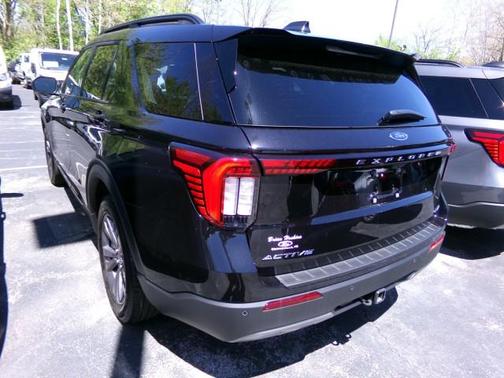 Agate Black Metallic 2026 Ford Explorer Active