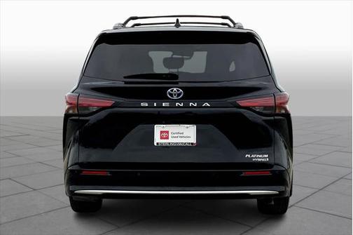 2024 Toyota Sienna Platinum 7 Passenger
