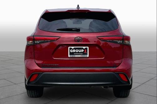 Ruby Flare Pearl 2023 Toyota Highlander LE