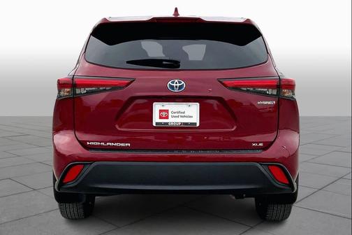 2023 Toyota Highlander Hybrid XLE