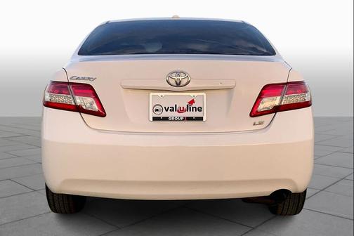 2011 Toyota Camry LE