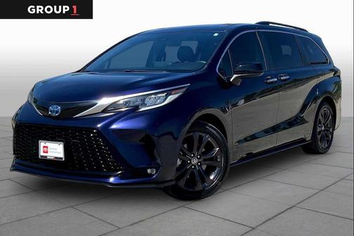 2024 Toyota Sienna XSE 7 Passenger