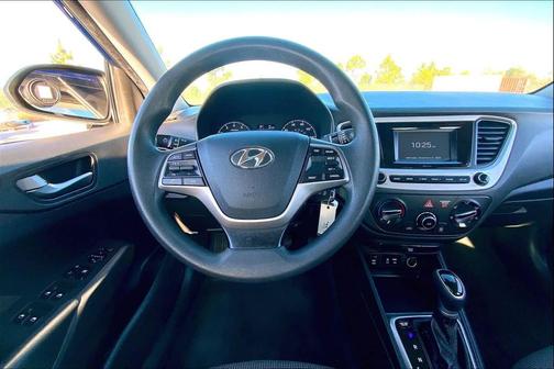 2021 Hyundai Accent SE