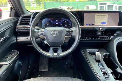 2023 Toyota Crown XLE
