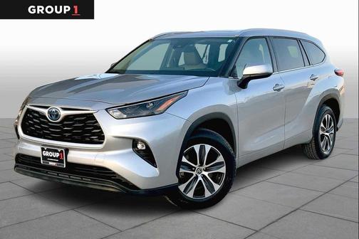 2022 Toyota Highlander Hybrid XLE