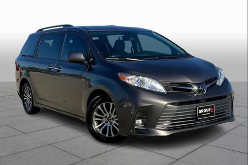 2018 Toyota Sienna XLE Premium