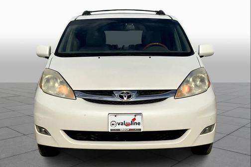 2010 Toyota Sienna XLE