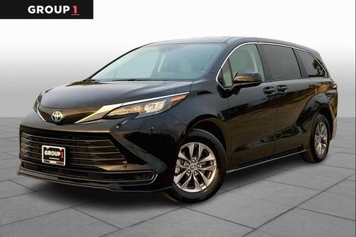 2024 Toyota Sienna LE