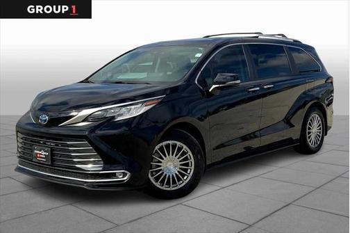 2024 Toyota Sienna Limited 7-Passenger