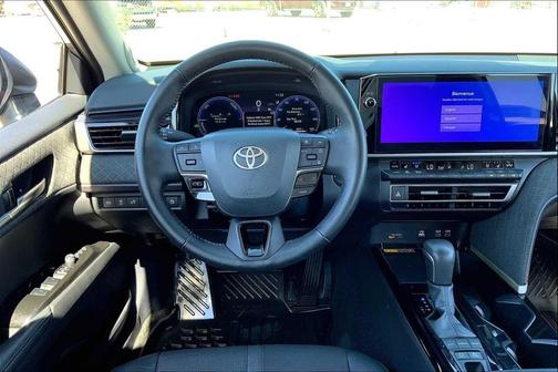 2025 Toyota Camry XLE