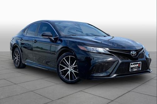Midnight Black Metallic 2024 Toyota Camry SE