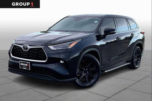 2022 Toyota Highlander LE