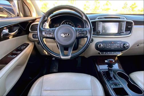 2018 Kia Sorento EX