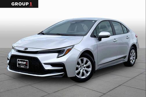 Classic Silver Metallic 2025 Toyota Corolla SE