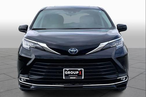 2022 Toyota Sienna XLE
