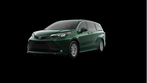 2025 Toyota Sienna XLE 8 Passenger