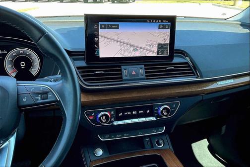 2023 Audi Q5 40 Premium Plus