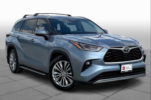 2022 Toyota Highlander Platinum